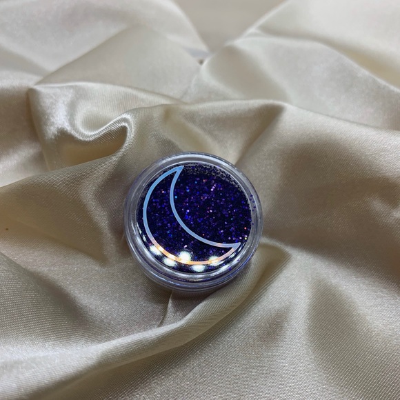 Cosmetic glitter - Picture 2 of 2